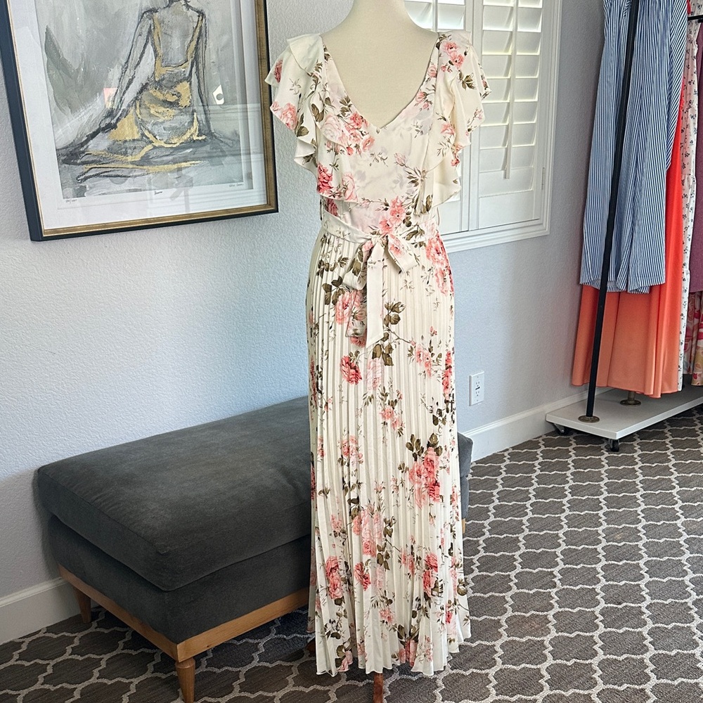 SHEIN Floral Print Maxi Dress with Ruffle Sleeves